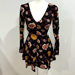 F21 Short floral dress 🌸